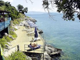 Ostrov Korfu a hotel Nautilus s terasou