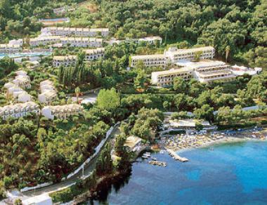 Korfu a hotel Mareblue Aeolos Beach u moře