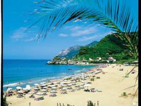 Ostrov Korfu a hotel Aquis Pelekas Beach s pláží