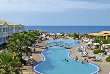 Hotel Aquis Sandy Beach s bazénem na ostrově Korfu