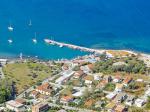 Ostrov Korfu a obec Petriti